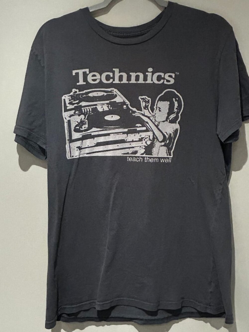 Vintage Technics DJ Turntable T-Shirt Large Black Graphic Tee Teach Them Well